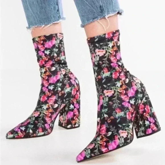 Steve Madden Lombard Floral Sock Boots Size 7.5 - Picture 1 of 10